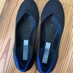 Rothy’s Black Flats